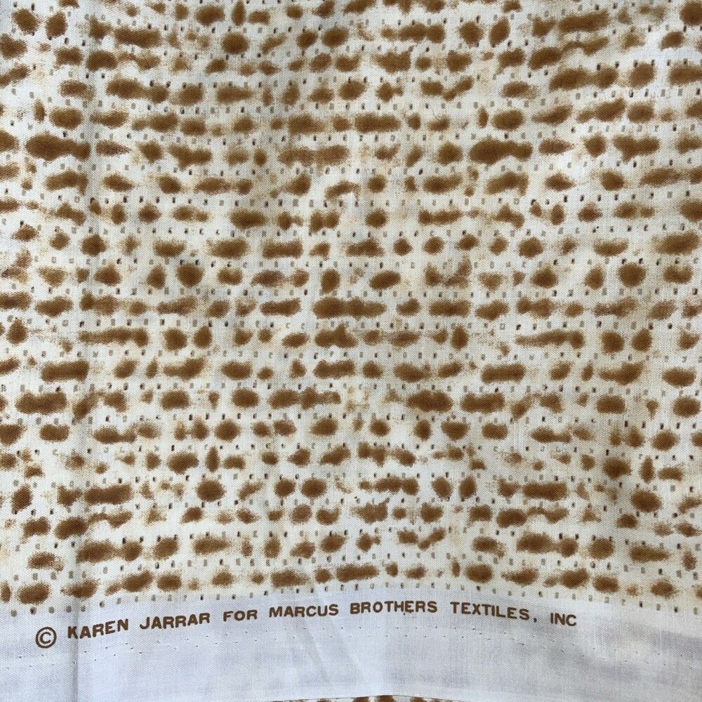 VTG Karen Jarrar Marcus Bros. Cotton Fabric 104”x58” Matza Fabric Bread Judaica
